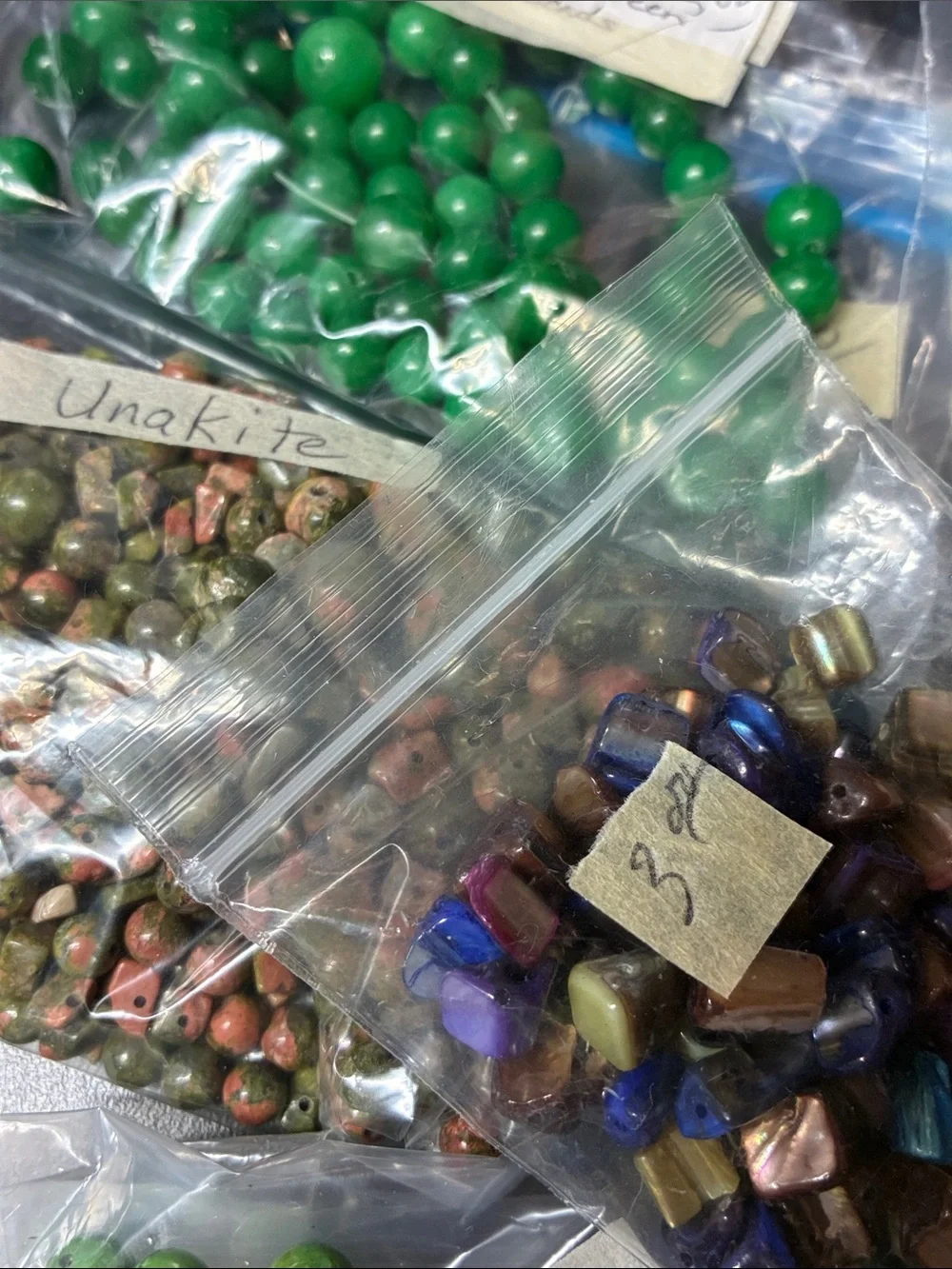 Assorted 2+ pounds of gemstone Bead Mix - Turquoise, blue, Green, Purple - Picture 8 of 16